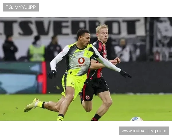 法兰克福3-3平多特蒙德，丘库埃梅卡95分钟绝平