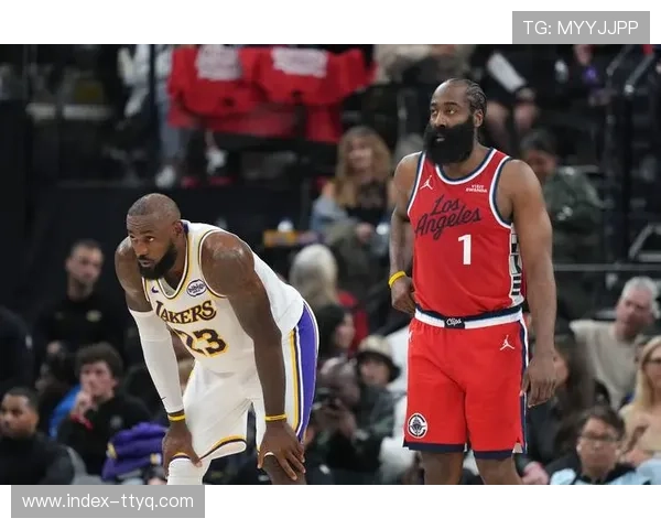 球员交易补偿金争议：哈登放弃230万保证金引发劳资协议讨论